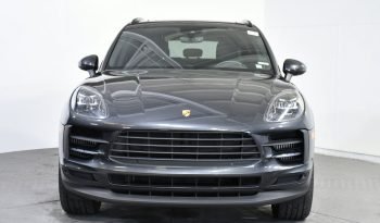 
									Buy 2021 Porsche Cayenne full								