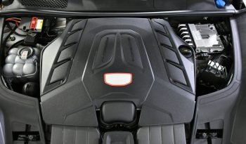 
									Buy 2022 Porsche Cayenne full								