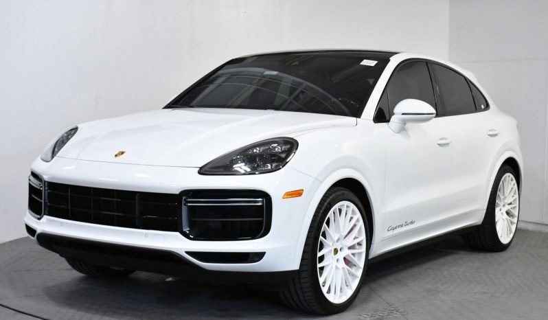 
								Buy 2022 Porsche Cayenne full									