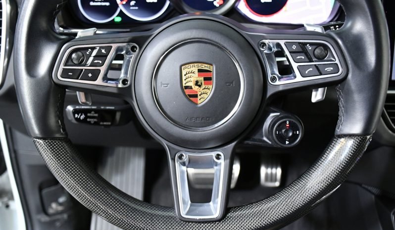 
								Buy 2022 Porsche Cayenne full									