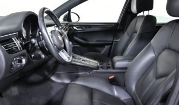 
									Buy 2021 Porsche Cayenne full								