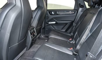 
									Buy 2022 Porsche Cayenne full								