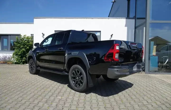 
								Buy 2022 Toyota Hilux Pickup Truck full									