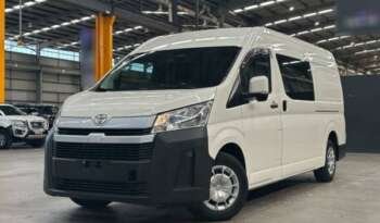 
									Buy 2022 Toyota HiAce Bus full								