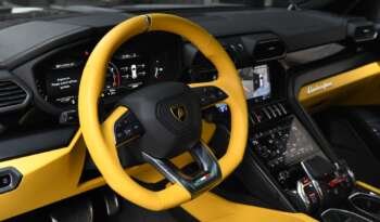 
									Buy 2022 LAMBORGHINI URUS full								