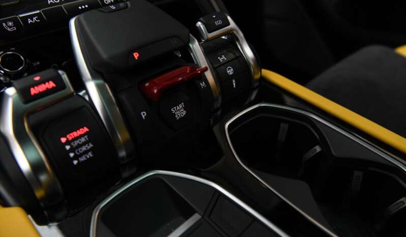 
								Buy 2022 LAMBORGHINI URUS full									