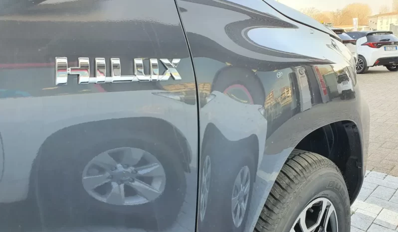
								Buy 2022 Toyota Hilux 2.8GD-6 Double cab 4×4 full									