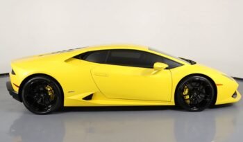 
									Buy 2022 Lamborghini Huracan EVO full								
