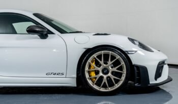 
									Buy 2018 Porsche 911 GT2 RS WEISSACH full								