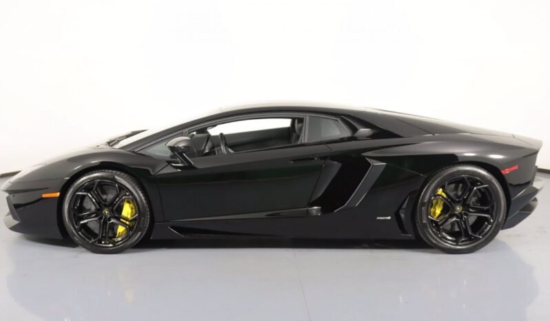 
								Buy 2020 Lamborghini Aventador SVJ full									