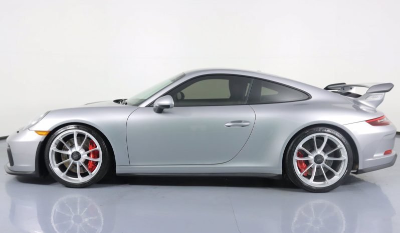 
								Buy 2020 Porsche 911 full									
