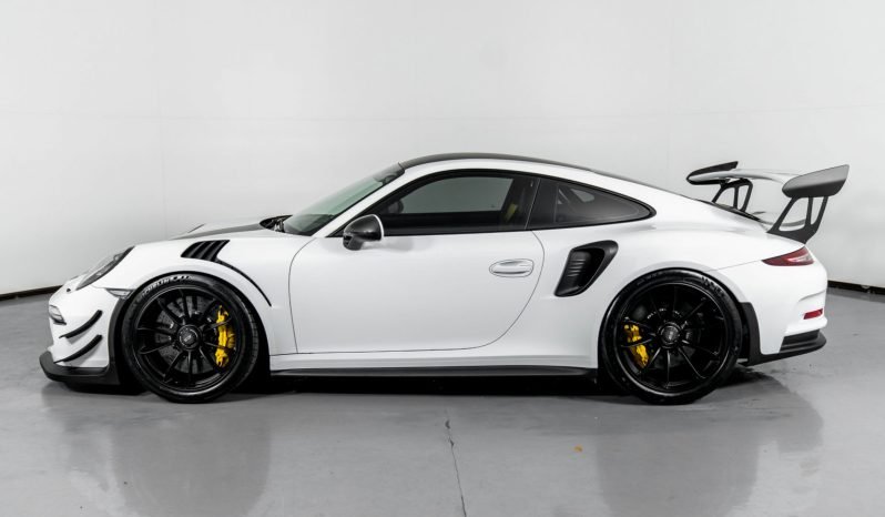 
								Buy 2018 Porsche 911 GT3 RS full									