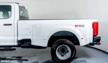 
									Buy 2023 Ford Super Duty F 350 DRW 4X4 CAB CREW XL full								