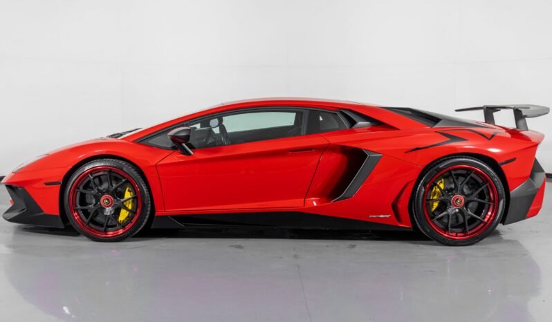 
								Buy 2022 Lamborghini Aventador SVJ full									