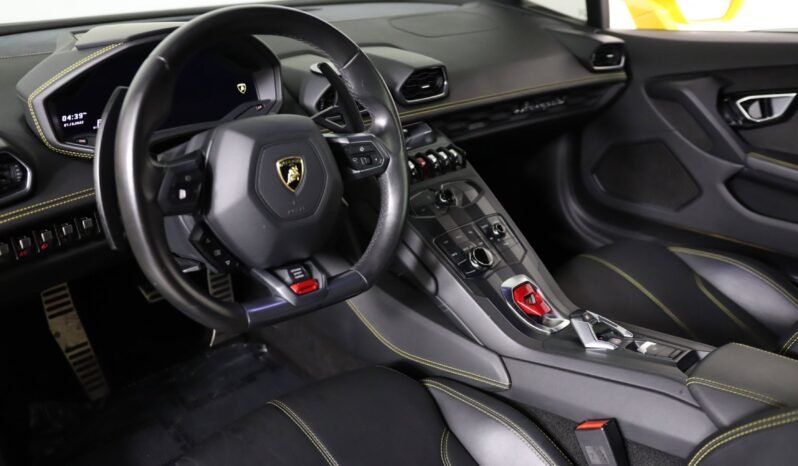 
								Buy 2022 Lamborghini Huracan EVO full									