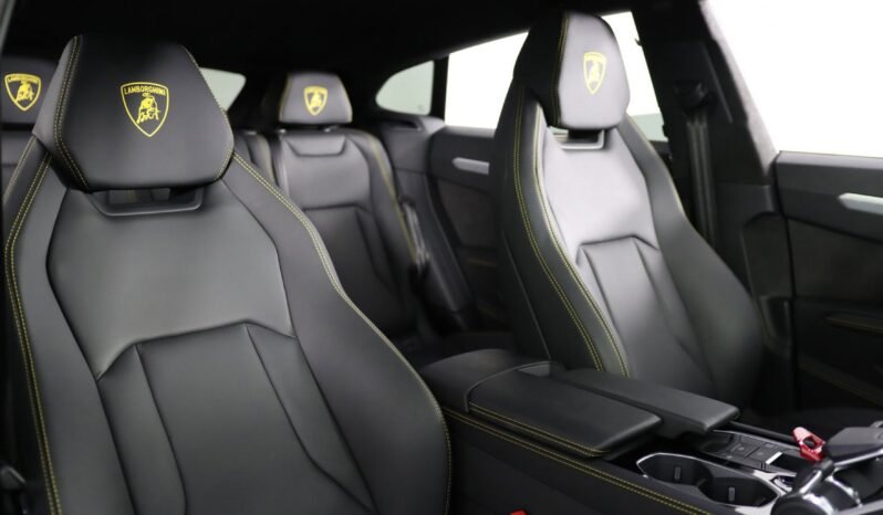 
								Buy 2023 Lamborghini Urus PERFORMANTE full									