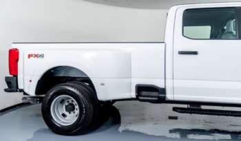 
									Buy 2023 Ford Super Duty F 350 DRW 4X4 CAB CREW XL full								