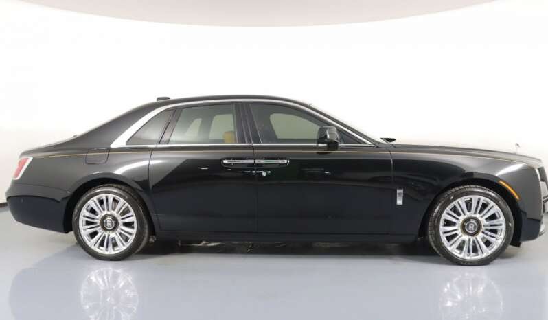 
								Buy 2022 Rolls Royce Wraith full									