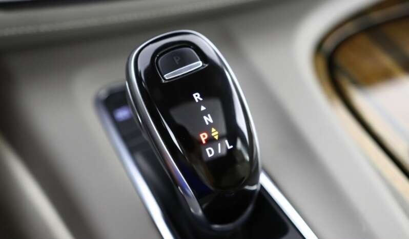 
								Buy 2022 Cadillac Escalade LUXURY full									