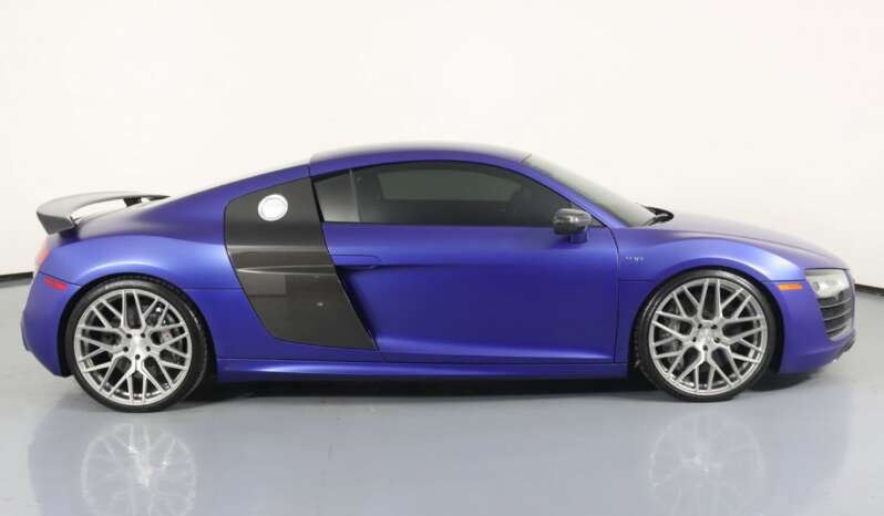 
								Buy 2022 AUDI R8 Coupe EDITION full									