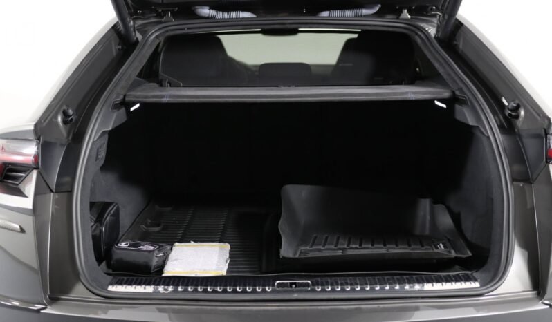 
								Buy 2023 Lamborghini Urus full									