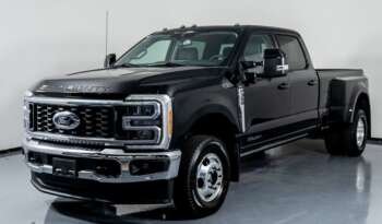 
									Buy 2023 Ford Super Duty F 350 DRW LARIAT full								