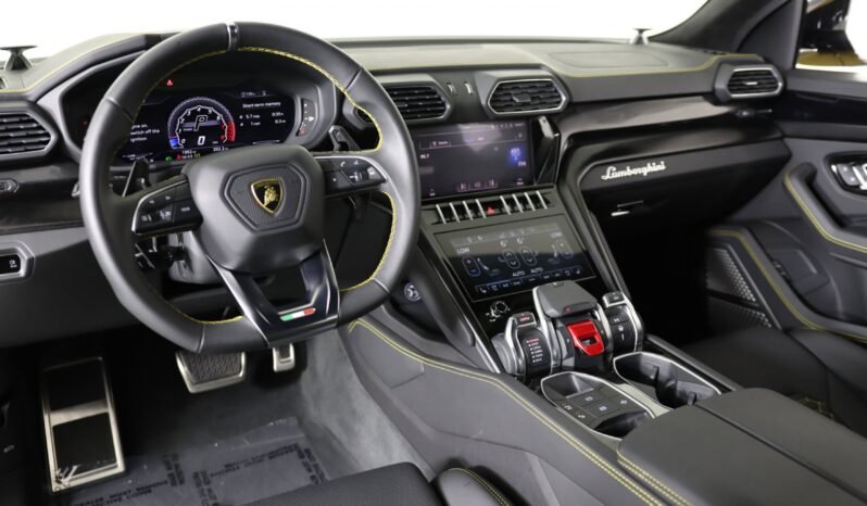 
								Buy 2022 Lamborghini Urus PERFORMANTE full									