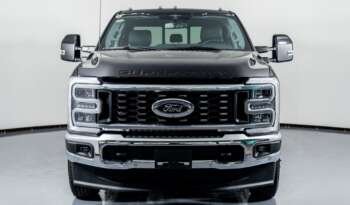 
									Buy 2023 Ford Super Duty F 350 DRW LARIAT full								