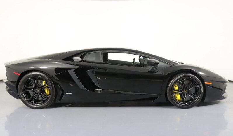 
								Buy 2020 Lamborghini Aventador SVJ full									