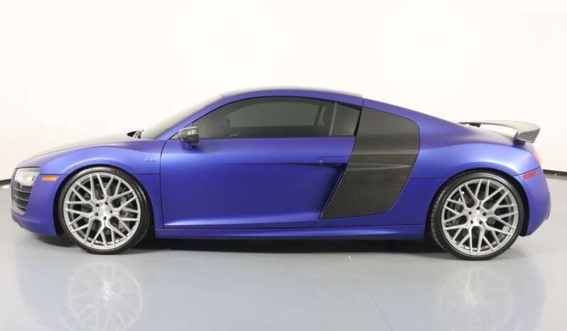 
								Buy 2022 AUDI R8 Coupe EDITION full									