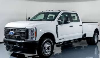 
									Buy 2023 Ford Super Duty F 350 DRW 4X4 CAB CREW XL full								