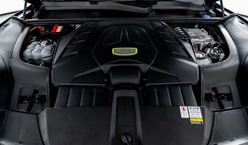
								Buy 2022 Porsche Cayenne TURBO S E-HYBRID full									