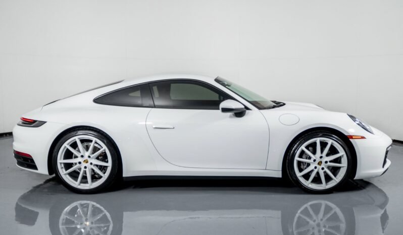 
								Buy 2021 Porsche 911 CARRERA full									