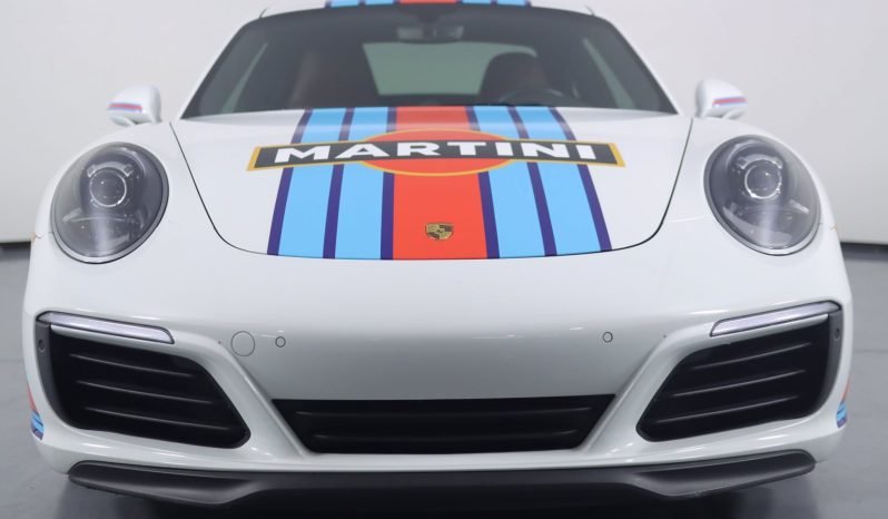 
								Buy 2020 Porsche 911 full									