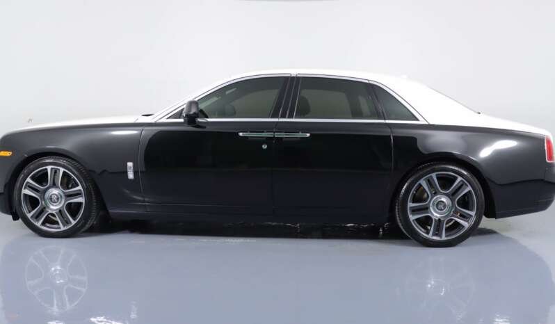 
								Buy 2022 Rolls Royce Phantom full									