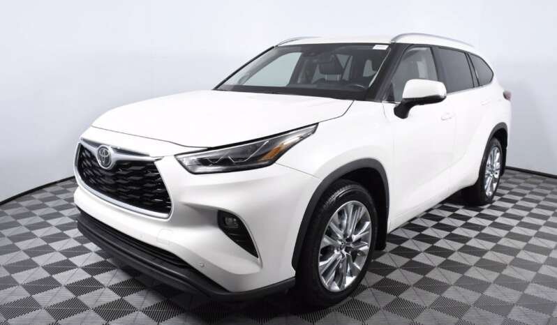 
								Buy 2022 Toyota SUV full									