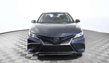 
									Buy 2022 Toyota Camry SE full								