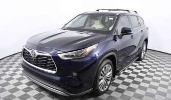 
									Buy 2021 Toyota Highlander LE full								