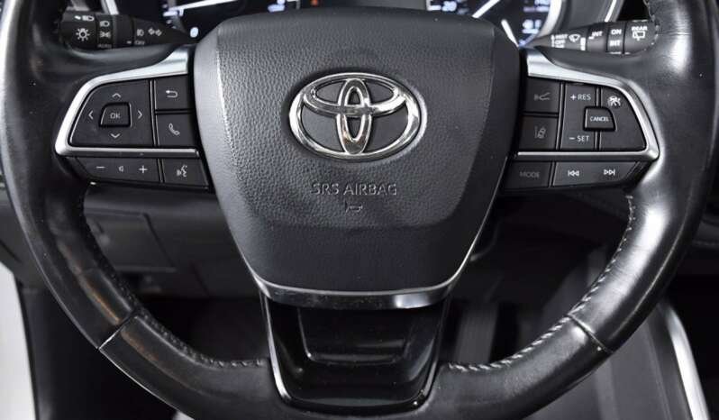 
								Buy 2022 Toyota SUV full									