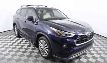 
									Buy 2021 Toyota Highlander LE full								