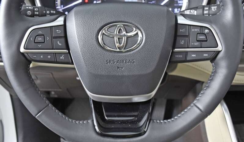 
								Buy 2022 Toyota Rav 4 full									