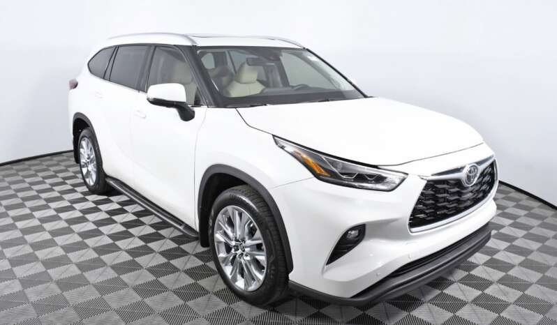 
								Buy 2022 Toyota Rav 4 full									