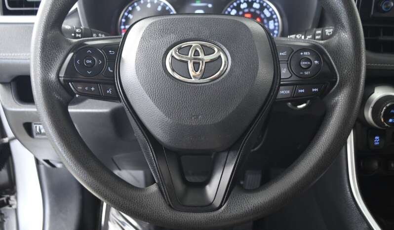 
								Buy 2020 Toyota RAV4 XLE full									
