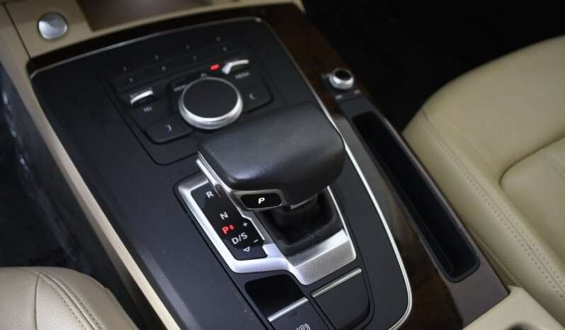 
								Buy 2020 Audi Q5 TITANIUM PREMIUM full									
