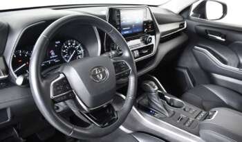 
									Buy 2021 Toyota SUV full								