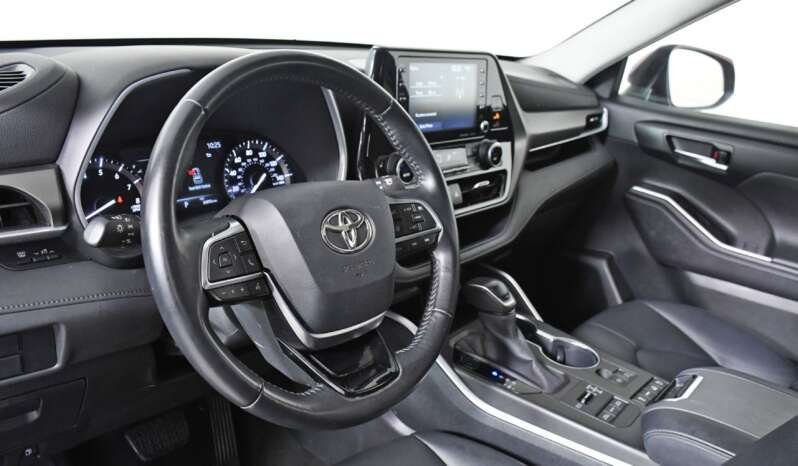 
								Buy 2021 Toyota SUV full									