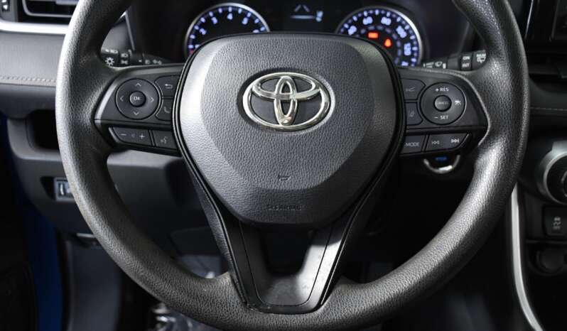 
								Buy 2022 Toyota Rav 4 LE full									