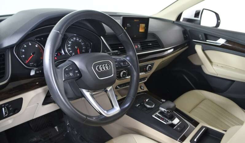 
								Buy 2020 Audi Q5 TITANIUM PREMIUM full									