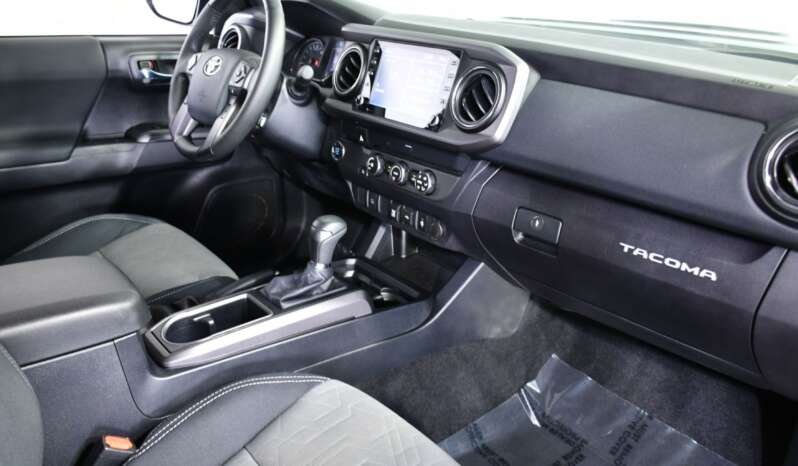 
								Buy 2021 Toyota Tacoma full									