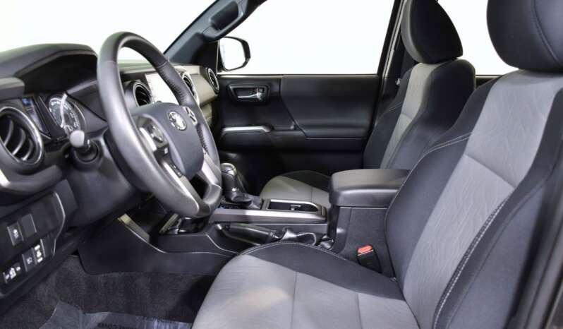
								Buy 2021 Toyota Tacoma full									